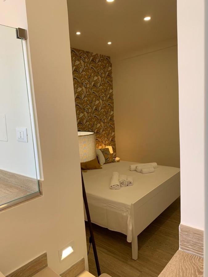Donna Luisa-Catania Charming Apartment ภายนอก รูปภาพ
