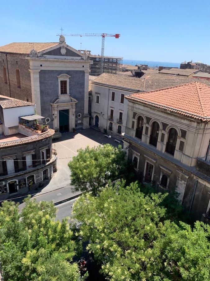 Donna Luisa-Catania Charming Apartment ภายนอก รูปภาพ