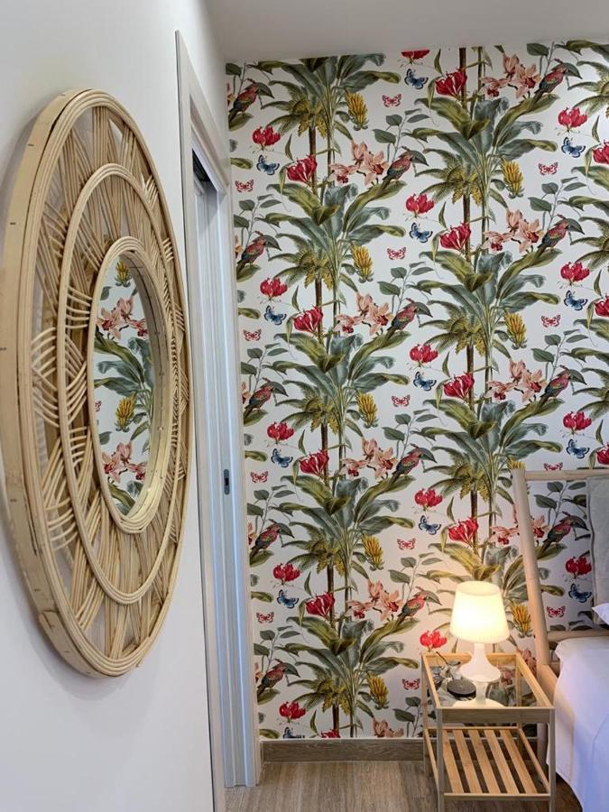 Donna Luisa-Catania Charming Apartment ภายนอก รูปภาพ