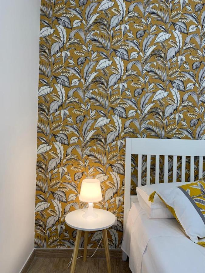 Donna Luisa-Catania Charming Apartment ภายนอก รูปภาพ