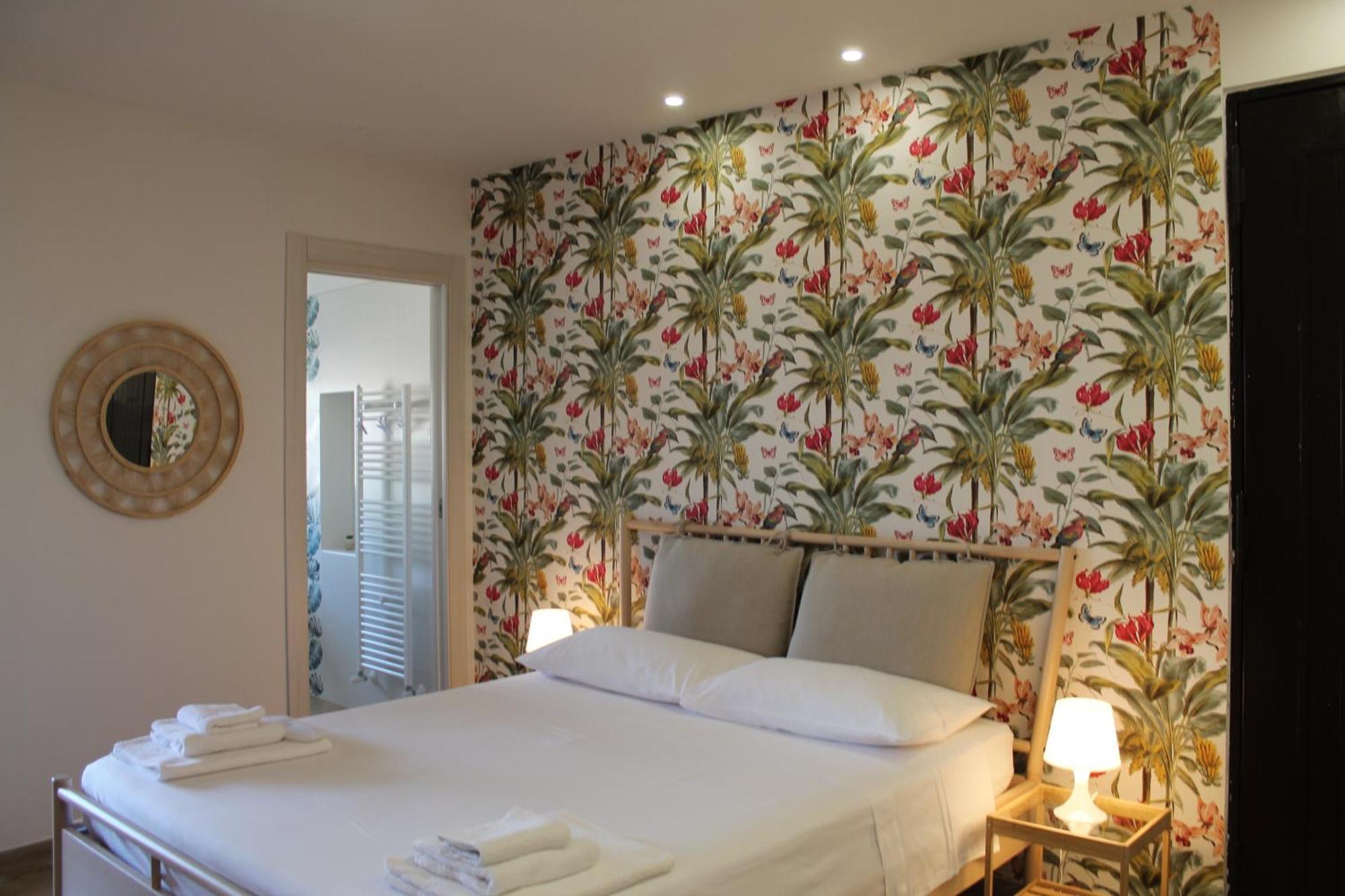 Donna Luisa-Catania Charming Apartment ภายนอก รูปภาพ
